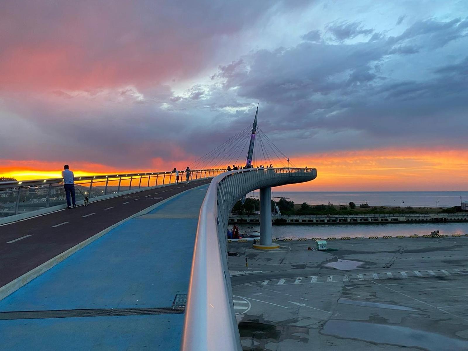 Ferienwohnung Direttamente Sul Lungomare Pescara Exterior foto
